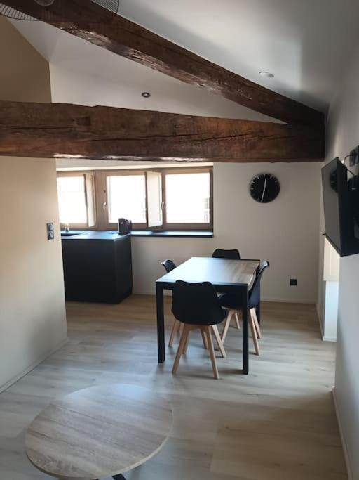 Chez David - Vacances Sous Les Toits Brioude Exteriör bild
